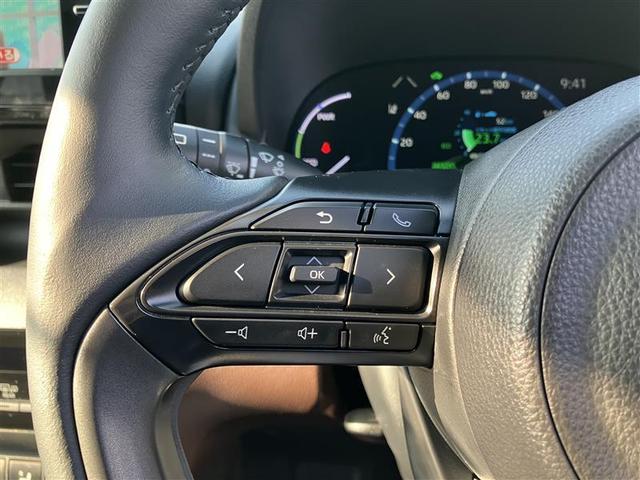 ヤリスクロス ハイブリッドZ フルセグ DVD再生 バックカメラ 衝突被害軽減システム ETC ドラレコ LEDヘッドランプ 記録簿(13枚目)