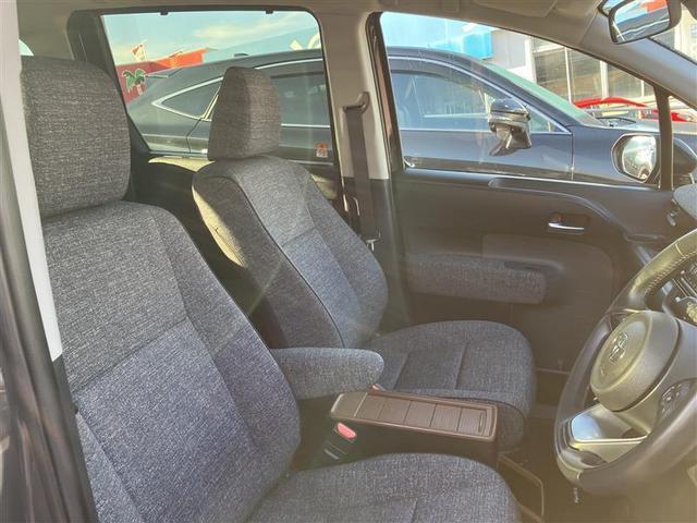 シエンタ ハイブリッドＺ　フルセグ　メモリーナビ　バックカメラ　衝突被害軽減システム　ＥＴＣ　両側電動スライド　ＬＥＤヘッドランプ　乗車定員７人　３列シート　ワンオーナー　記録簿（21枚目）