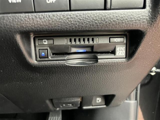 ハリアーハイブリッド Ｚ　レザーパッケージ　革シート　フルセグ　メモリーナビ　バックカメラ　衝突被害軽減システム　ＥＴＣ　ＬＥＤヘッドランプ　フルエアロ　記録簿（9枚目）