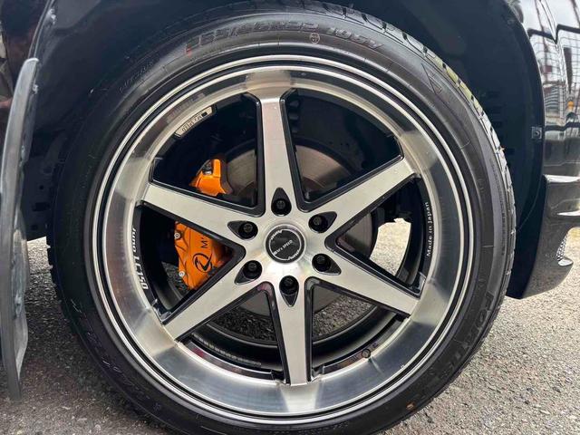 ランドクルーザープラド ＴＸ　Ｌパッケージ　４ＷＤ　ＥＴＣ　バックカメラ　クリアランスソナー　オートクルーズコントロール　レーンアシスト　パワーシート　衝突被害軽減システム　サンルーフ　ナビ　オートマチックハイビーム　ＬＥＤヘッドランプ（19枚目）