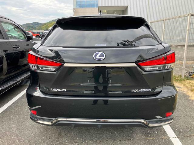 弊社では品質管理への徹底はもちろんのこと、事故、故障時の対応も素早く行えますよう、常時、積載車２台、代車２０台程度　ご用意しております！お車のご購入だけでなく、ご購入後のことも当店にお任せください