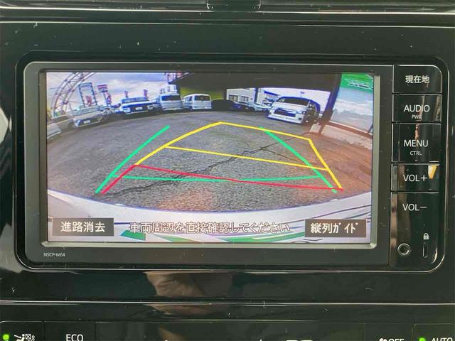プリウス Ａ　ＥＴＣ　クリアランスソナー　レーンアシスト　オートクルーズコントロール　パークアシスト　衝突被害軽減システム　バックカメラ　ナビ　ＴＶ　アルミホイール　オートマチックハイビーム　オートライト（5枚目）