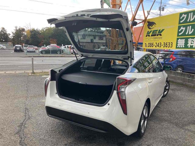 プリウス Ａ　ＥＴＣ　クリアランスソナー　レーンアシスト　オートクルーズコントロール　パークアシスト　衝突被害軽減システム　バックカメラ　ナビ　ＴＶ　アルミホイール　オートマチックハイビーム　オートライト（29枚目）
