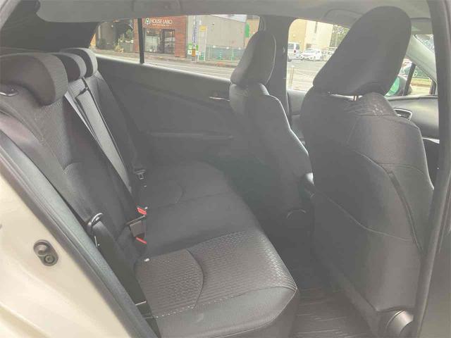 プリウス Ａ　ＥＴＣ　クリアランスソナー　レーンアシスト　オートクルーズコントロール　パークアシスト　衝突被害軽減システム　バックカメラ　ナビ　ＴＶ　アルミホイール　オートマチックハイビーム　オートライト（31枚目）