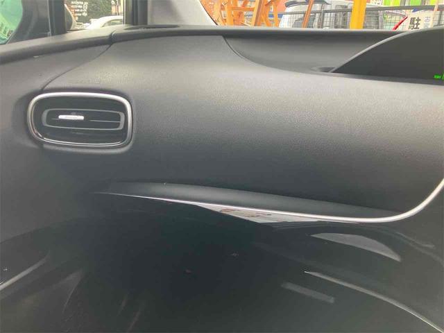 プリウス Ａ　ＥＴＣ　クリアランスソナー　レーンアシスト　オートクルーズコントロール　パークアシスト　衝突被害軽減システム　バックカメラ　ナビ　ＴＶ　アルミホイール　オートマチックハイビーム　オートライト（39枚目）