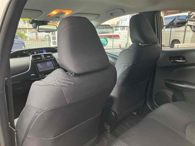 プリウス Ａ　ＥＴＣ　クリアランスソナー　レーンアシスト　オートクルーズコントロール　パークアシスト　衝突被害軽減システム　バックカメラ　ナビ　ＴＶ　アルミホイール　オートマチックハイビーム　オートライト（47枚目）