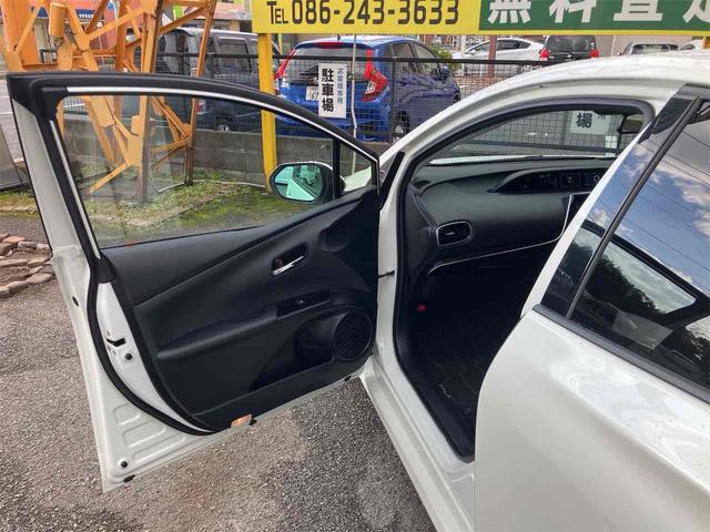 プリウス Ａ　ＥＴＣ　クリアランスソナー　レーンアシスト　オートクルーズコントロール　パークアシスト　衝突被害軽減システム　バックカメラ　ナビ　ＴＶ　アルミホイール　オートマチックハイビーム　オートライト（49枚目）