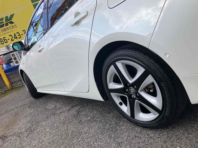 プリウス Ａ　ＥＴＣ　クリアランスソナー　レーンアシスト　オートクルーズコントロール　パークアシスト　衝突被害軽減システム　バックカメラ　ナビ　ＴＶ　アルミホイール　オートマチックハイビーム　オートライト（55枚目）