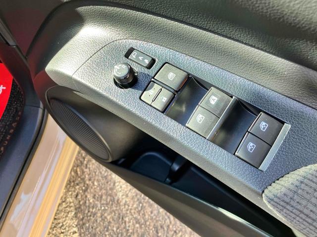 シエンタ ハイブリッド ファンベースG ドライブレコーダー 全周囲カメラ ナビ TV クリアランスソナー オートクルーズコントロール レーンアシスト 衝突被害軽減システム 両側電動スライドドア オートマチックハイビーム スマートキー(35枚目)