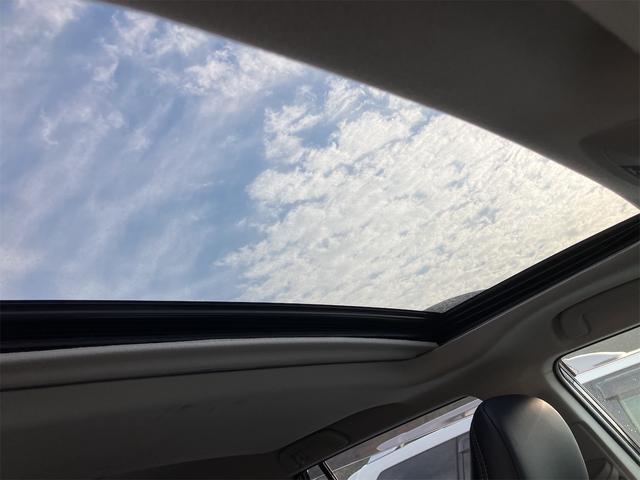 ランドクルーザープラド TX Lパッケージ マットブラックエディション ワンオーナー・マルチテレインモニター・フルセグTV・ナビ・Bluetooth・サンルーフ・ルーフレール・レザーパワーシート・ベンチレーション・シートヒーター・ビルトインETC・LEDヘッドライト(11枚目)