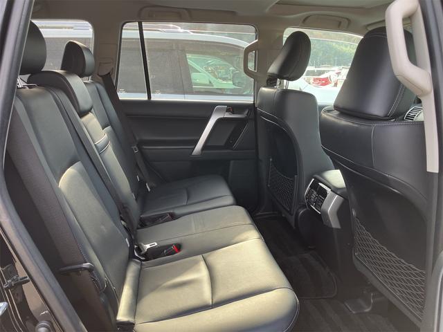 ランドクルーザープラド TX Lパッケージ マットブラックエディション ワンオーナー・マルチテレインモニター・フルセグTV・ナビ・Bluetooth・サンルーフ・ルーフレール・レザーパワーシート・ベンチレーション・シートヒーター・ビルトインETC・LEDヘッドライト(25枚目)