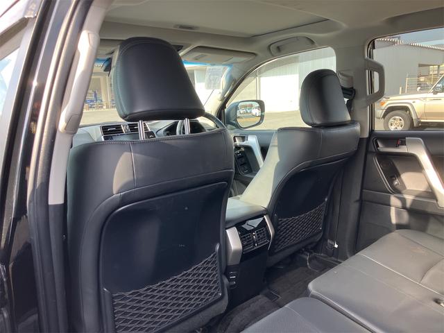 ランドクルーザープラド TX Lパッケージ マットブラックエディション ワンオーナー・マルチテレインモニター・フルセグTV・ナビ・Bluetooth・サンルーフ・ルーフレール・レザーパワーシート・ベンチレーション・シートヒーター・ビルトインETC・LEDヘッドライト(54枚目)