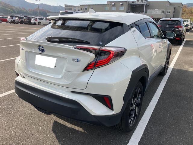 C-HR G TOYOTAセーフティセンス・ 9インチナビ・フルセグTV・走行中TV視聴可能・バックカメラ・シートヒーター・ハーフレザー・スマートキー・プッシュスタート・Fエアロパーツ・ビルトインETC・BMS・LEDヘッドライト・LEDフォグ(14枚目)