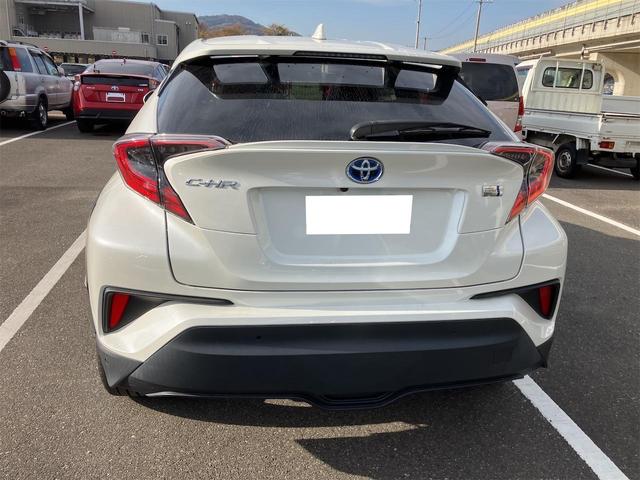 C-HR G TOYOTAセーフティセンス・ 9インチナビ・フルセグTV・走行中TV視聴可能・バックカメラ・シートヒーター・ハーフレザー・スマートキー・プッシュスタート・Fエアロパーツ・ビルトインETC・BMS・LEDヘッドライト・LEDフォグ(16枚目)