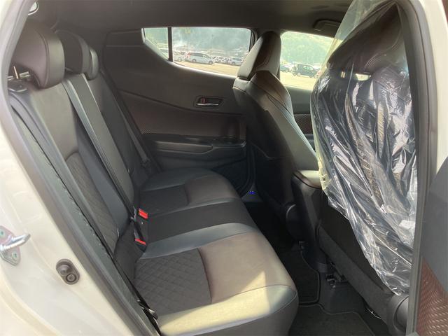 C-HR G TOYOTAセーフティセンス・ 9インチナビ・フルセグTV・走行中TV視聴可能・バックカメラ・シートヒーター・ハーフレザー・スマートキー・プッシュスタート・Fエアロパーツ・ビルトインETC・BMS・LEDヘッドライト・LEDフォグ(29枚目)