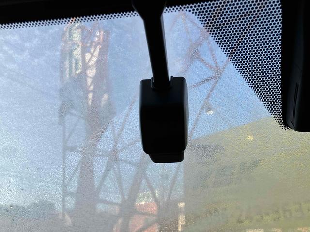 ＵＸ ＵＸ２５０ｈ　Ｆスポーツ　ドライブレコーダー　全周囲カメラ　クリアランスソナー　オートクルーズコントロール　レーンアシスト　パワーシート　衝突被害軽減システム　ナビ　ＴＶ　オートマチックハイビーム　オートライト（10枚目）