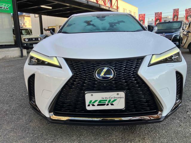 ＵＸ ＵＸ２５０ｈ　Ｆスポーツ　ドライブレコーダー　全周囲カメラ　クリアランスソナー　オートクルーズコントロール　レーンアシスト　パワーシート　衝突被害軽減システム　ナビ　ＴＶ　オートマチックハイビーム　オートライト（13枚目）