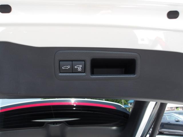 ハリアーハイブリッド Ｚ　トヨタ認定中古車　４ＷＤ　フルセグ　メモリーナビ　Ｂｌｕｅｔｏｏｔｈ　ミュージックプレイヤー接続可　バックカメラ　衝突被害軽減システム　ＥＴＣ　ドラレコ　ＬＥＤヘッドランプ　ワンオーナー　記録簿（30枚目）