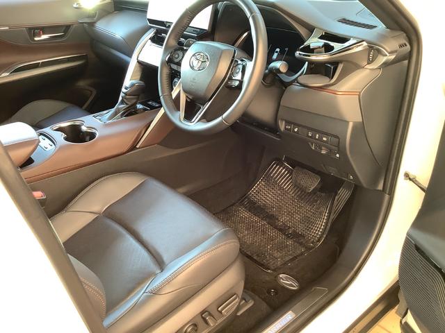 ハリアーハイブリッド Ｚ　レザーパッケージ　トヨタ認定中古車　本革シート　サンルーフ　フルセグ　メモリーナビ　Ｂｌｕｅｔｏｏｔｈ　ミュージックプレイヤー接続可　バックカメラ　衝突被害軽減システム　ＥＴＣ　ドラレコ　ＬＥＤ　ワンオーナー　記録簿（45枚目）