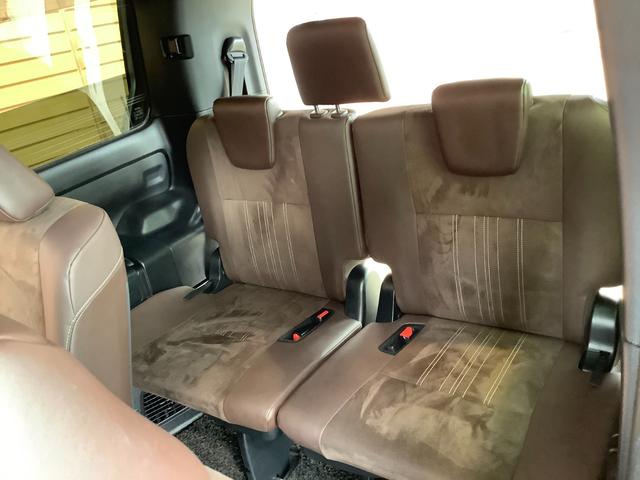 エスクァイア ハイブリッドＧｉ　プレミアムパッケージ　トヨタ認定中古車　フルセグ　メモリーナビ　ＤＶＤ再生　Ｂｌｕｅｔｏｏｔｈ　ミュージックプレイヤー可　後席モニター　バックカメラ　衝突被害軽減システム　ＥＴＣ　両側電動スライド　ＬＥＤ　７人　フルエアロ（35枚目）
