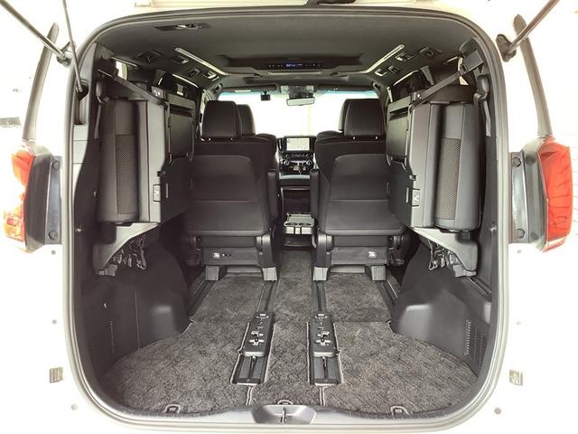 アルファードハイブリッド Ｓ　タイプゴールドＩＩ　トヨタ認定中古車　サンルーフ　４ＷＤ　フルセグ　メモリーナビ　ＤＶＤ再生　Ｂｌｕｅｔｏｏｔｈ　ミュージックプレイヤー接続　後席モニター　衝突被害軽減システム　ＥＴＣ　ドラレコ　両側電動スライド　ＬＥＤ（10枚目）