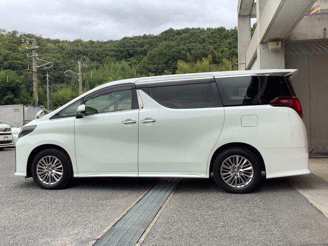 アルファードハイブリッド Ｓ　タイプゴールドＩＩ　トヨタ認定中古車　サンルーフ　４ＷＤ　フルセグ　メモリーナビ　ＤＶＤ再生　Ｂｌｕｅｔｏｏｔｈ　ミュージックプレイヤー接続　後席モニター　衝突被害軽減システム　ＥＴＣ　ドラレコ　両側電動スライド　ＬＥＤ（50枚目）