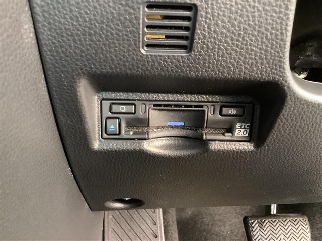 ヴォクシー ハイブリッドＳ－Ｚ　トヨタ認定中古車　フルセグ　メモリーナビ　ＤＶＤ再生　Ｂｌｕｅｔｏｏｔｈ　ミュージックプレイヤー接続　後席モニター　バックカメラ　衝突被害軽減システム　ＥＴＣ　ドラレコ　両側電動スライド　ＬＥＤ　７人（15枚目）