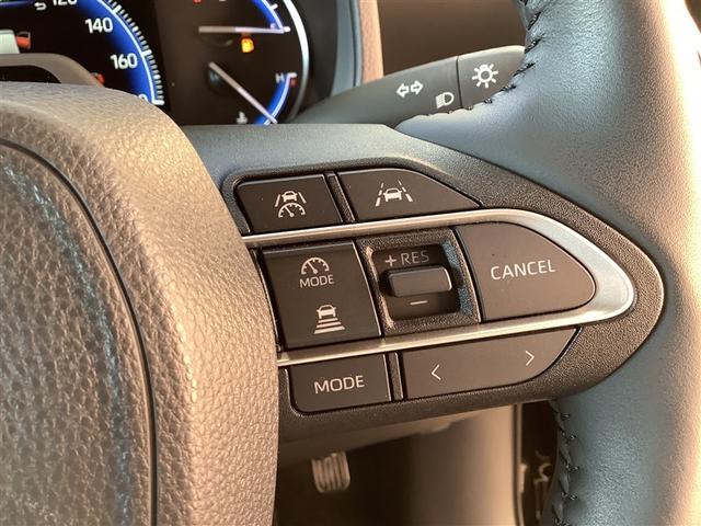 ヴォクシー ハイブリッドＳ－Ｚ　トヨタ認定中古車　フルセグ　メモリーナビ　ＤＶＤ再生　Ｂｌｕｅｔｏｏｔｈ　ミュージックプレイヤー接続　後席モニター　バックカメラ　衝突被害軽減システム　ＥＴＣ　ドラレコ　両側電動スライド　ＬＥＤ　７人（16枚目）