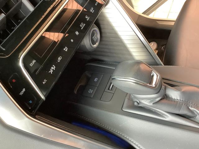 ハリアー Ｇ　トヨタ認定中古車　ディスプレイオーディオ　フルセグ　Ｂｌｕｅｔｏｏｔｈ接続　ミュージックプレイヤー接続可　バックカメラ　衝突被害軽減システム　ＥＴＣ　ドラレコ　ＬＥＤヘッドランプ　ワンオーナー　記録簿（39枚目）