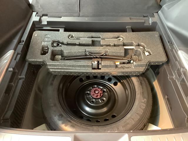 ハリアーハイブリッド Ｚ　レザーパッケージ　トヨタ認定中古車　本革シート　フルセグ　メモリーナビ　Ｂｌｕｅｔｏｏｔｈ　ミュージックプレイヤー接続　バックカメラ　衝突被害軽減システム　ＥＴＣ　ドラレコ　ＬＥＤヘッドランプ　ワンオーナー　フルエアロ（32枚目）