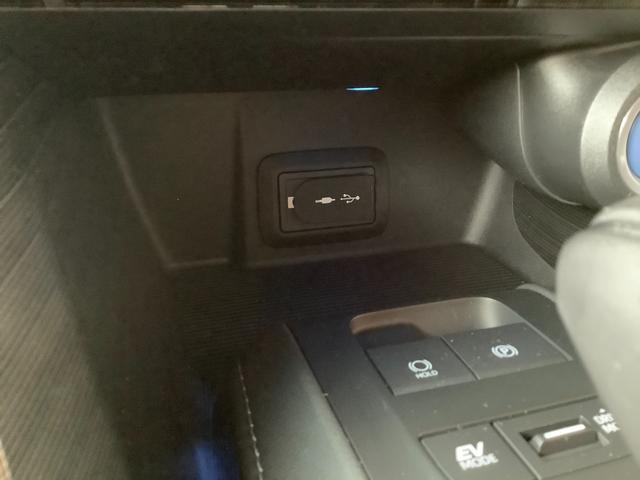 ハリアーハイブリッド Ｚ　レザーパッケージ　トヨタ認定中古車　本革シート　フルセグ　メモリーナビ　Ｂｌｕｅｔｏｏｔｈ　ミュージックプレイヤー接続　バックカメラ　衝突被害軽減システム　ＥＴＣ　ドラレコ　ＬＥＤヘッドランプ　ワンオーナー　フルエアロ（39枚目）