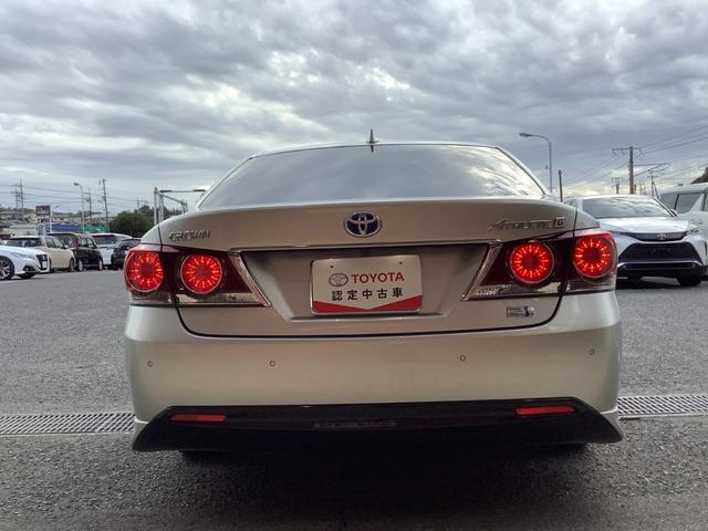 クラウンハイブリッド アスリートＧ　トヨタ認定中古車　本革シート　フルセグ　メモリーナビ　ＤＶＤ再生　Ｂｌｕｅｔｏｏｔｈ接続　ＵＳＢ端子　ミュージックプレイヤー接続可　バックカメラ　衝突被害軽減システム　ＥＴＣ　ＬＥＤヘッドランプ（25枚目）
