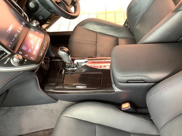 クラウンハイブリッド アスリートＧ　トヨタ認定中古車　本革シート　フルセグ　メモリーナビ　ＤＶＤ再生　Ｂｌｕｅｔｏｏｔｈ接続　ＵＳＢ端子　ミュージックプレイヤー接続可　バックカメラ　衝突被害軽減システム　ＥＴＣ　ＬＥＤヘッドランプ（36枚目）