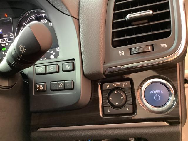 クラウンハイブリッド アスリートＧ　トヨタ認定中古車　本革シート　フルセグ　メモリーナビ　ＤＶＤ再生　Ｂｌｕｅｔｏｏｔｈ接続　ＵＳＢ端子　ミュージックプレイヤー接続可　バックカメラ　衝突被害軽減システム　ＥＴＣ　ＬＥＤヘッドランプ（44枚目）