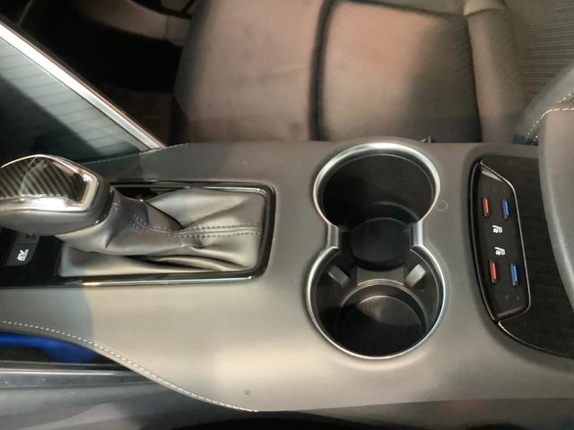 ハリアーハイブリッド Ｚ　レザーパッケージ　トヨタ認定中古車　本革シート　サンルーフ　４ＷＤ　フルセグ　メモリーナビ　Ｂｌｕｅｔｏｏｔｈ　ミュージックプレイヤー可　バックカメラ　衝突被害軽減システム　ＥＴＣ　ドラレコ　ＬＥＤヘッドランプ　記録簿（37枚目）