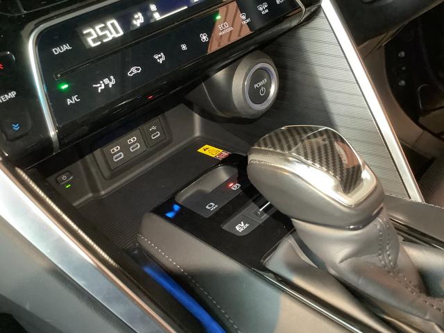 ハリアーハイブリッド Ｚ　レザーパッケージ　トヨタ認定中古車　本革シート　サンルーフ　４ＷＤ　フルセグ　メモリーナビ　Ｂｌｕｅｔｏｏｔｈ　ミュージックプレイヤー可　バックカメラ　衝突被害軽減システム　ＥＴＣ　ドラレコ　ＬＥＤヘッドランプ　記録簿（38枚目）