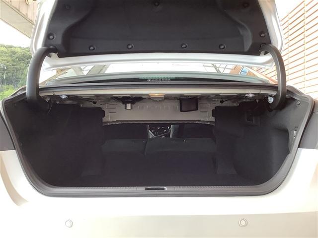 カムリ WSレザーパッケージ トヨタ認定中古車 本革シート 4WD フルセグ メモリーナビ Bluetooth接続 ミュージックプレイヤー接続可 バックカメラ 衝突被害軽減システム ETC ドラレコ LEDヘッドランプ 記録簿(9枚目)