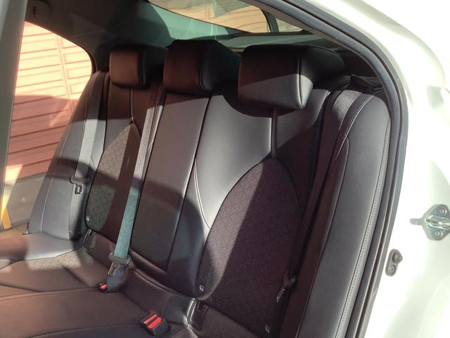 カムリ WSレザーパッケージ トヨタ認定中古車 本革シート 4WD フルセグ メモリーナビ Bluetooth接続 ミュージックプレイヤー接続可 バックカメラ 衝突被害軽減システム ETC ドラレコ LEDヘッドランプ 記録簿(34枚目)