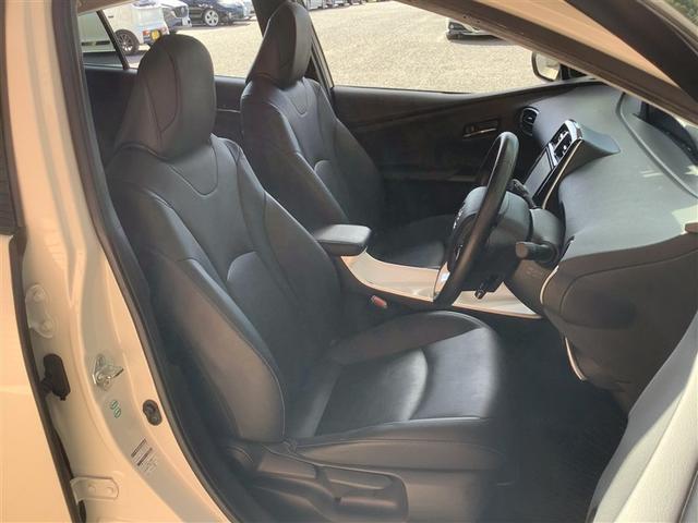 プリウス Aツーリングセレクション トヨタ認定中古車 フルセグ メモリーナビ DVD再生 ミBluetooth接続 ュージックプレイヤー接続可 バックカメラ 衝突被害軽減システム ETC ドラレコ LEDヘッドランプ ワンオーナー(6枚目)