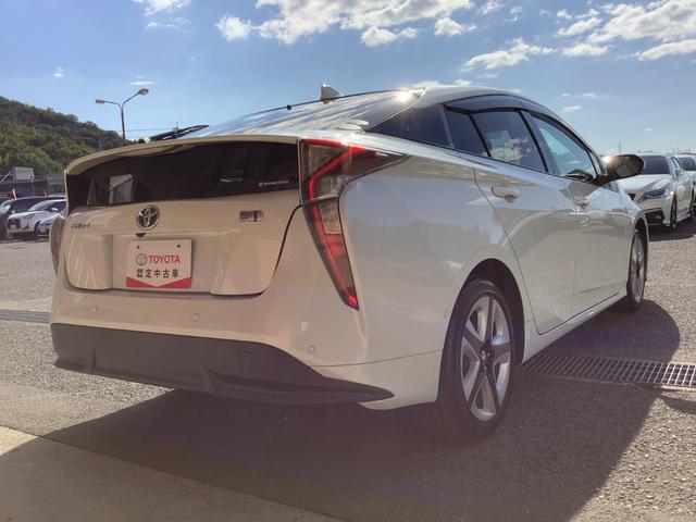 プリウス Aツーリングセレクション トヨタ認定中古車 フルセグ メモリーナビ DVD再生 ミBluetooth接続 ュージックプレイヤー接続可 バックカメラ 衝突被害軽減システム ETC ドラレコ LEDヘッドランプ ワンオーナー(24枚目)