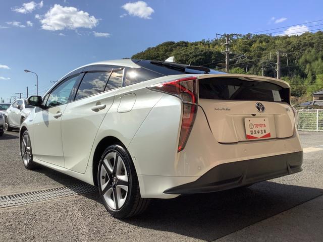 プリウス Aツーリングセレクション トヨタ認定中古車 フルセグ メモリーナビ DVD再生 ミBluetooth接続 ュージックプレイヤー接続可 バックカメラ 衝突被害軽減システム ETC ドラレコ LEDヘッドランプ ワンオーナー(26枚目)