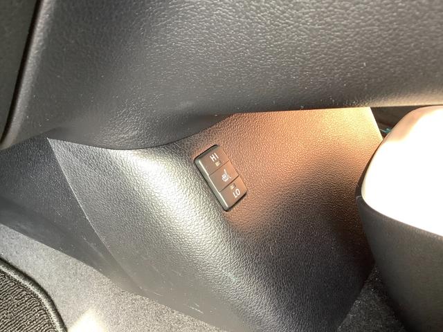 プリウス Aツーリングセレクション トヨタ認定中古車 フルセグ メモリーナビ DVD再生 ミBluetooth接続 ュージックプレイヤー接続可 バックカメラ 衝突被害軽減システム ETC ドラレコ LEDヘッドランプ ワンオーナー(39枚目)