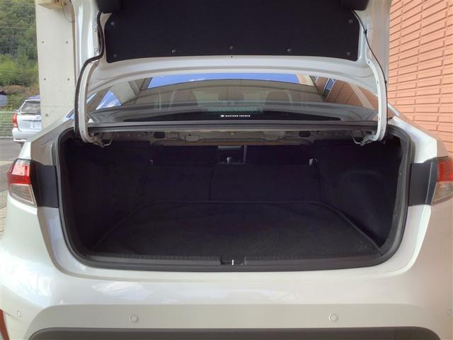 カローラ ハイブリッド ダブルバイビー トヨタ認定中古車 フルセグ メモリーナビ Bluetooth ミュージックプレイヤー接続可 バックカメラ 衝突被害軽減システム ETC ドラレコ LEDヘッドランプ シ-トヒ-タ- ワンオーナー(9枚目)