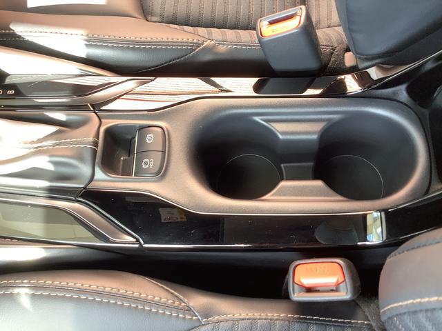 カローラ ハイブリッド ダブルバイビー トヨタ認定中古車 フルセグ メモリーナビ Bluetooth ミュージックプレイヤー接続可 バックカメラ 衝突被害軽減システム ETC ドラレコ LEDヘッドランプ シ-トヒ-タ- ワンオーナー(37枚目)