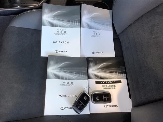 ヤリスクロス ハイブリッド　ＧＲスポーツ　トヨタ認定中古車　フルセグ　メモリーナビ　Ｂｌｕｅｔｏｏｔｈ接続　ＵＳＢ　ミュージックプレイヤー接続可　バックカメラ　衝突被害軽減システム　ＥＴＣ　前後ドラレコ　ＬＥＤヘッドランプ　ワンオーナー（18枚目）