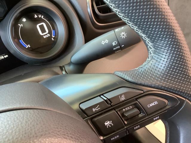 ヤリスクロス ハイブリッド　ＧＲスポーツ　トヨタ認定中古車　フルセグ　メモリーナビ　Ｂｌｕｅｔｏｏｔｈ接続　ＵＳＢ　ミュージックプレイヤー接続可　バックカメラ　衝突被害軽減システム　ＥＴＣ　前後ドラレコ　ＬＥＤヘッドランプ　ワンオーナー（48枚目）