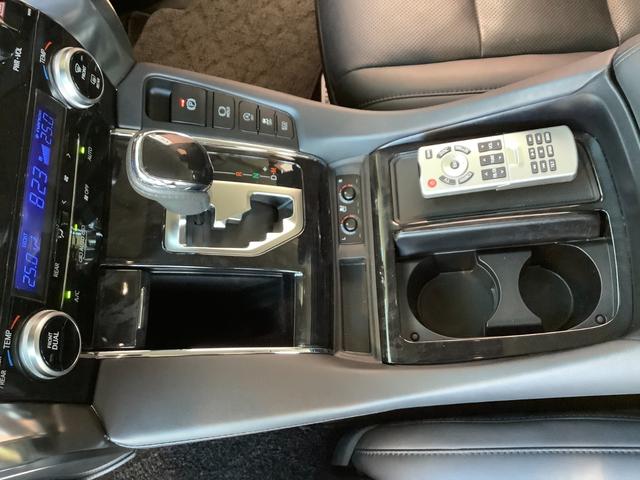 ヴェルファイア ３．５Ｚ　Ｇ　トヨタ認定中古車　フルセグ　メモリーナビ　ＤＶＤ再生　Ｂｌｕｅｔｏｏｔｈ　ミュージックプレイヤー接続　後席モニター　バックカメラ　衝突被害軽減システム　ＥＴＣ　ドラレコ　両側電動スライド　ＬＥＤ　７人（44枚目）