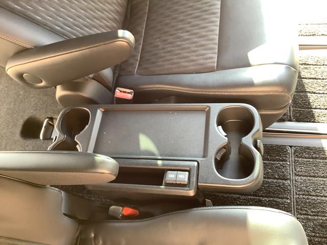 ノア ハイブリッドS-Z トヨタ認定中古車 4WD フルセグ メモリーナビ DVD再生 Bluetooth ミュージックプレイヤー可 後席モニター バックカメラ 衝突被害軽減システム ETC ドラレコ 両側電動スライド LED(42枚目)