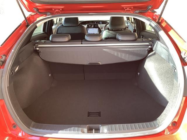 プリウス Ａツーリングセレクション　トヨタ認定中古車　フルセグ　メモリーナビ　ＤＶＤ再生　Ｂｌｕｅｔｏｏｔｈ接続　ミュージックプレイヤー接続可　バックカメラ　衝突被害軽減システム　ドラレコ　ＬＥＤヘッドランプ　シ－トヒ－タ－　記録簿（8枚目）