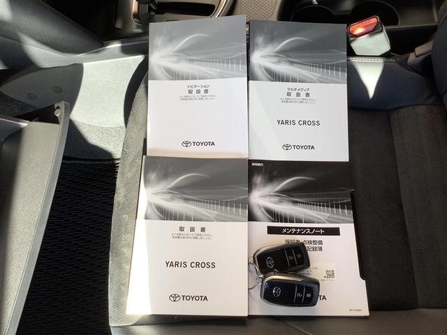 ヤリスクロス ハイブリッド　ＧＲスポーツ　トヨタ認定中古車　フルセグ　メモリーナビ　Ｂｌｕｅｔｏｏｔｈ接続　ミュージックプレイヤー接続可　バックカメラ　衝突被害軽減システム　ＥＴＣ　ＬＥＤヘッドランプ　寒冷地仕様　ワンオーナー　記録簿（18枚目）